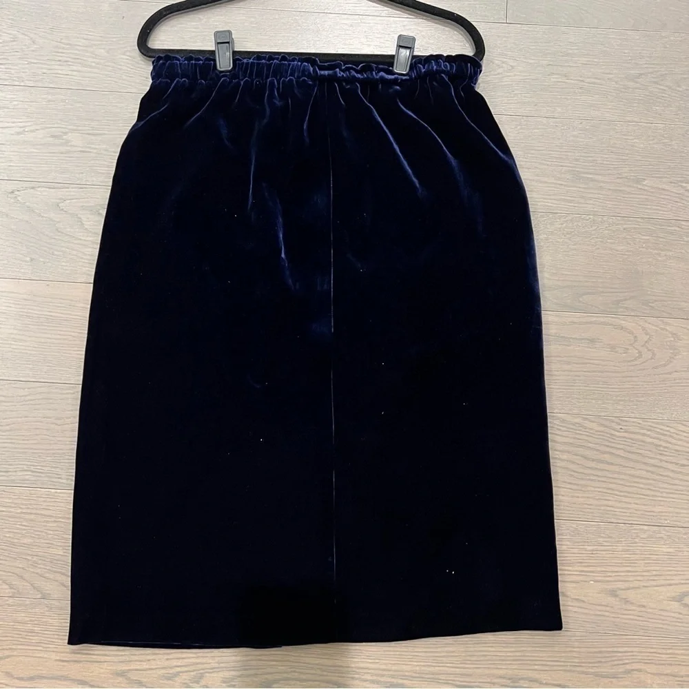 NWOT Club Monaco Velvet Skirt- Large